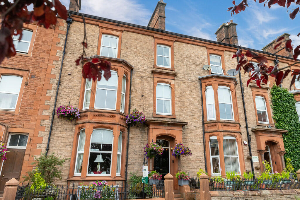 Glendale Guesthouse at 4 Portland Place, Penrith